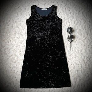 Vintage Crushed Velvet Black Stretchy Dress small
